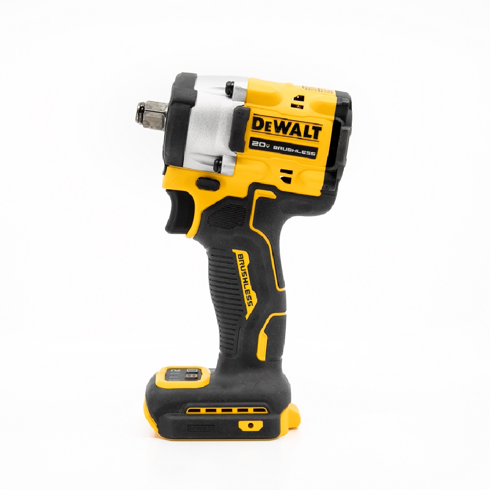 DEWALT® Atomic™ 20V MAX* 1/2\" Cordless Impact Wrench with Hog Ring